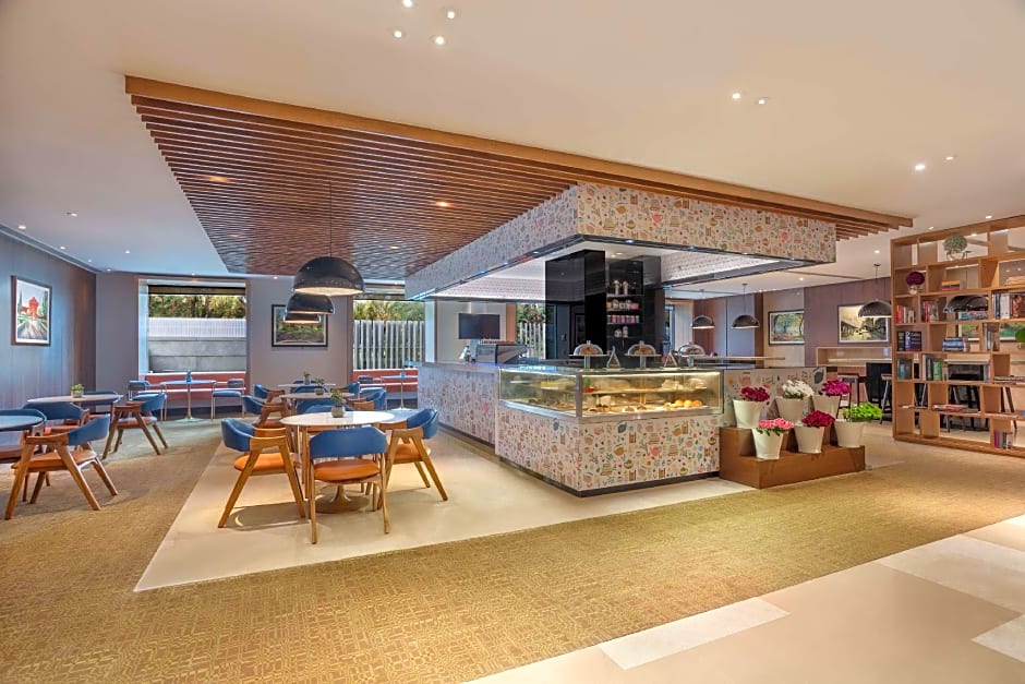 Hilton Bangalore Embassy Golflinks