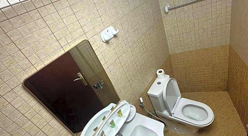 Safari Hotel Apartments