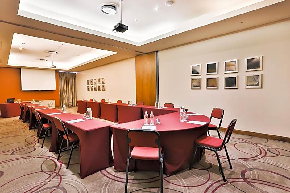 Holiday Inn Johannesburg-Rosebank By IHG