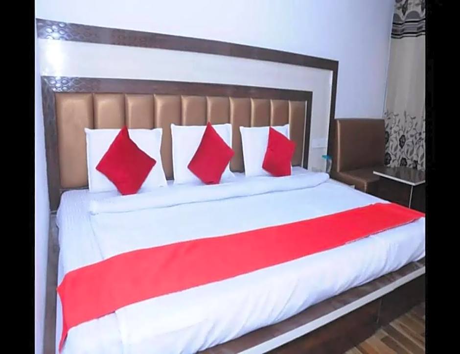 Hotel Lords Paradise