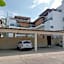 Apartment Tortugas- rooms with AC, and great pool at 5 min to Carrizalillo beach and restaurants of Benito Juarez Bulevard