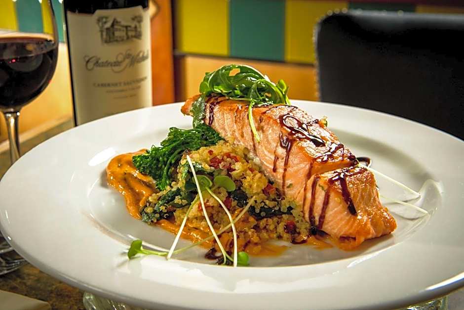 DoubleTree Suites by Hilton Hotel Seattle Airport - Southcenter