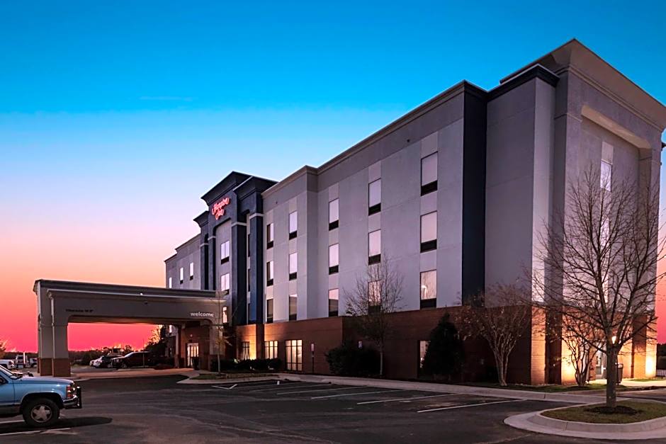 Hampton Inn By Hilton Gretna, VA