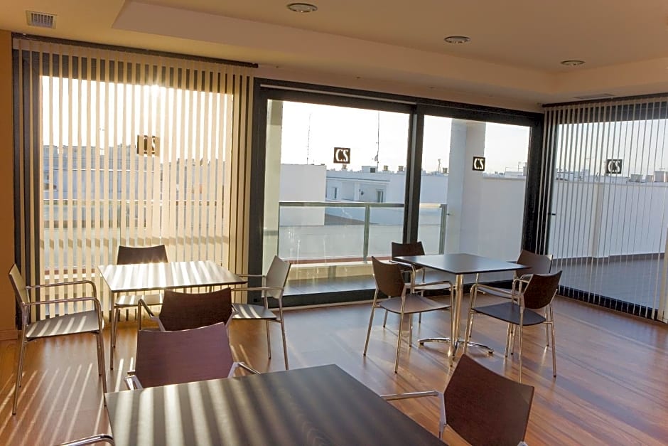 Hotel y Apartamentos Conilsol