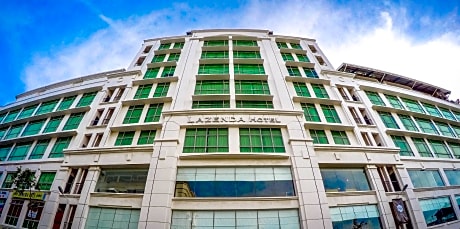 Lazenda Hotel