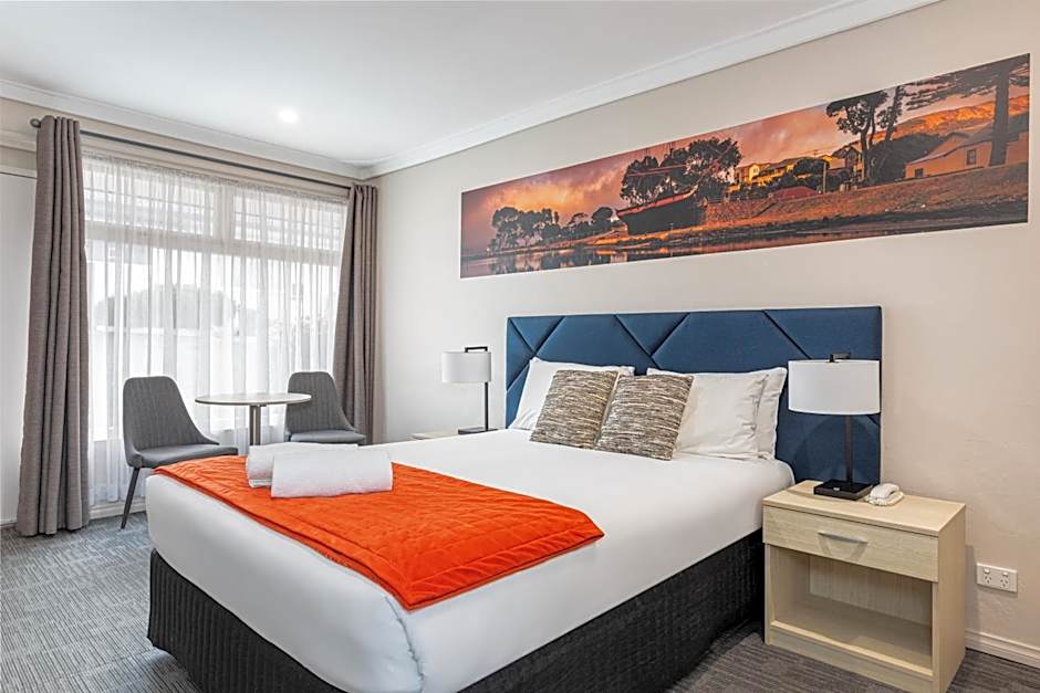 Mandala Ace Albany Hotel