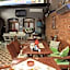 Tom Square Boutique Hotel