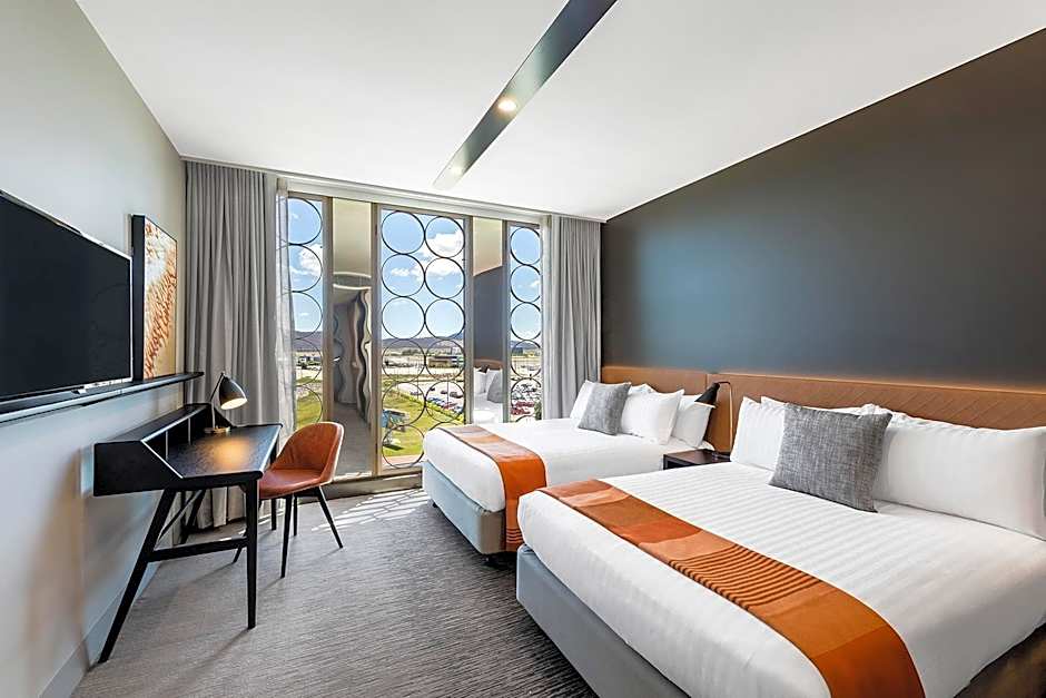 Vibe Hotel Canberra