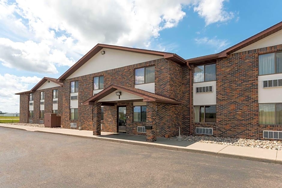 Super 8 by Wyndham Perham