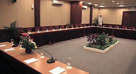 Hotel Syariah Arini Solo