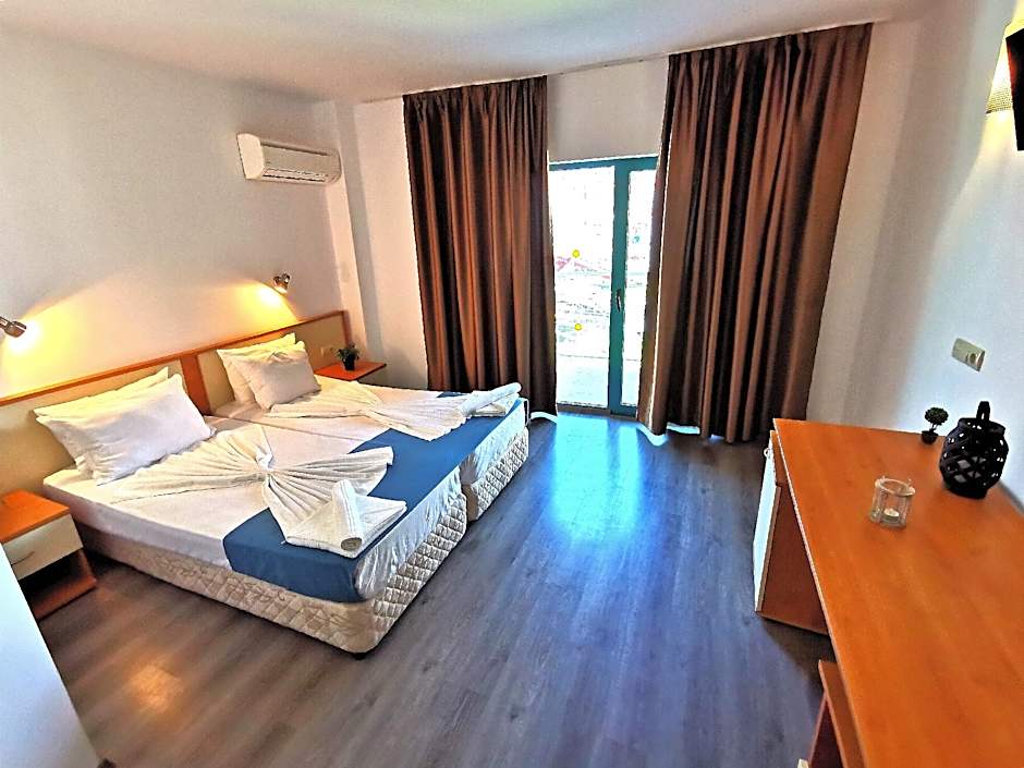 Largo Beach Hotel
