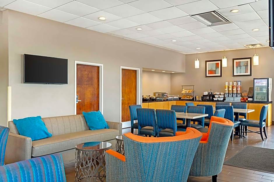 Best Western Hartford Hotel & Suites