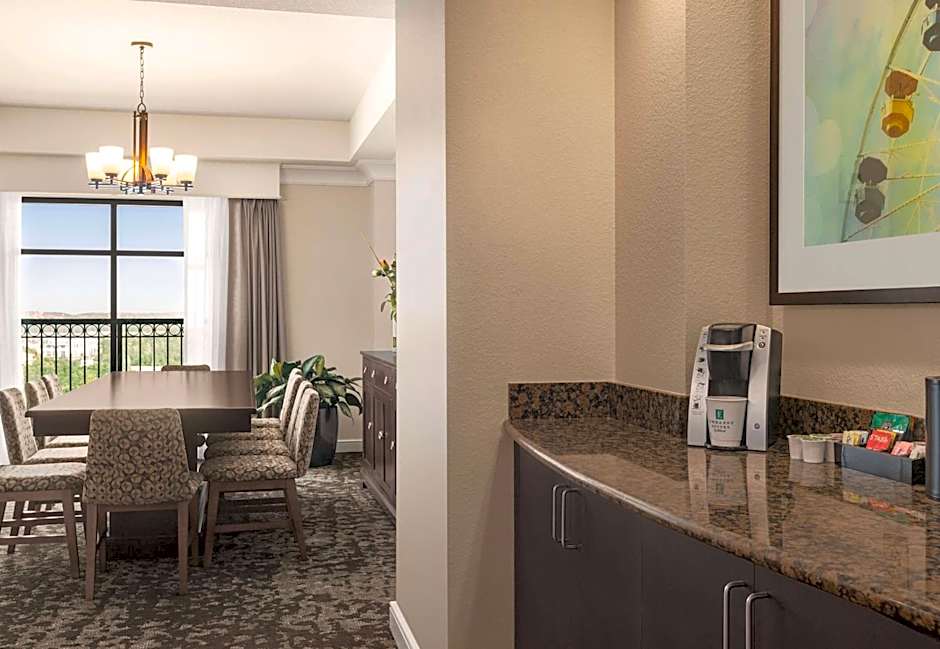 Embassy Suites by Hilton Orlando Lake Buena Vista South