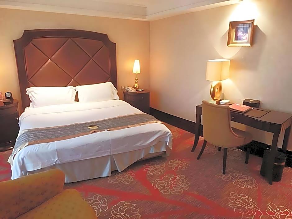 Royal Mediterranean Hotel