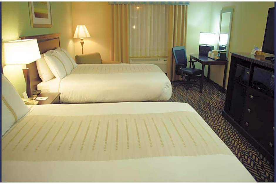 Fireside Inn And Suites