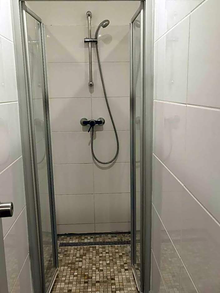 MAC City Hostel