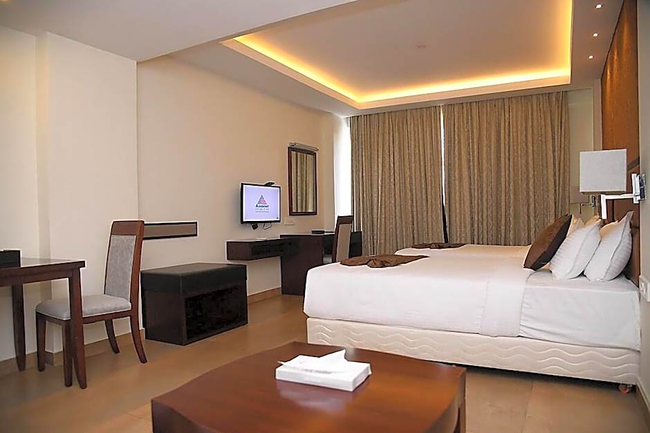 Paravoor Galaxy Hotel