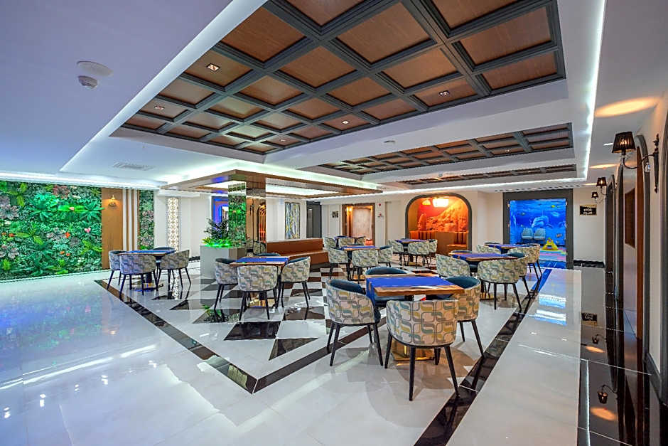 Elysium Deluxe Suites 