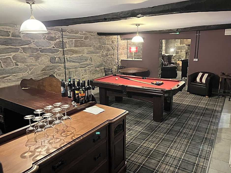 Maes Y Neuadd Country House