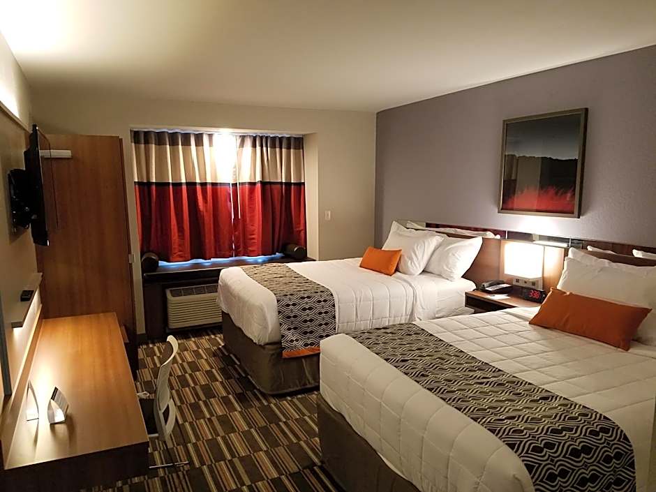 Microtel Inn & Suites by Wyndham Niagara Falls