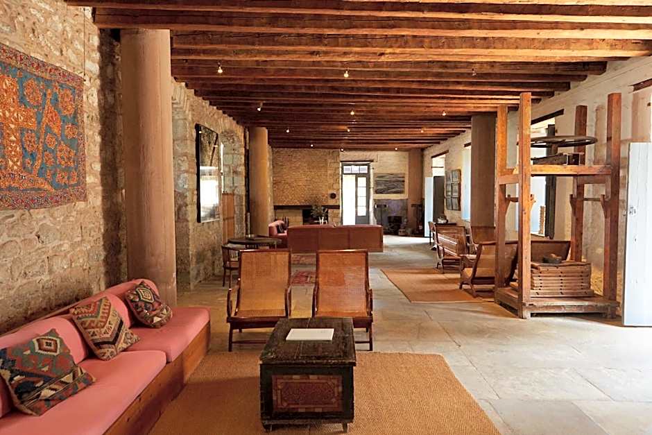 Bratsera Boutique Hotel