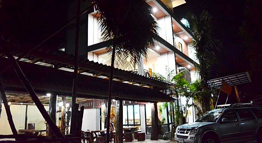 krabi lighthouse @ aonang