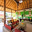 Bale Gede Lembongan
