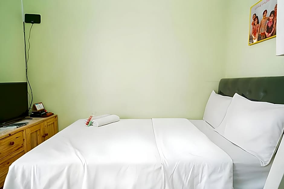 RedDoorz Syariah near Suncity Mall Sidoarjo