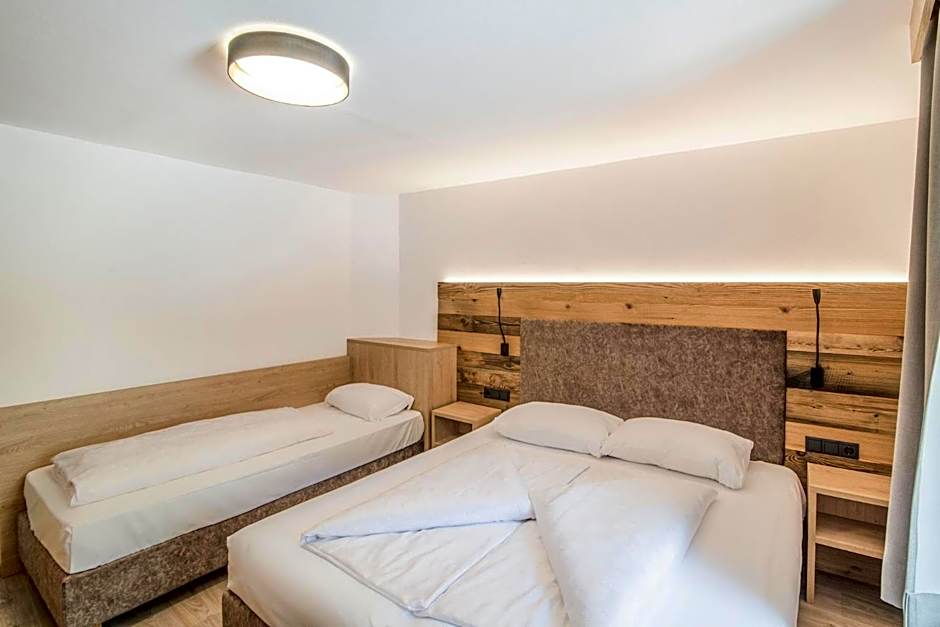 Apartments Heidenberger Delle Scuole