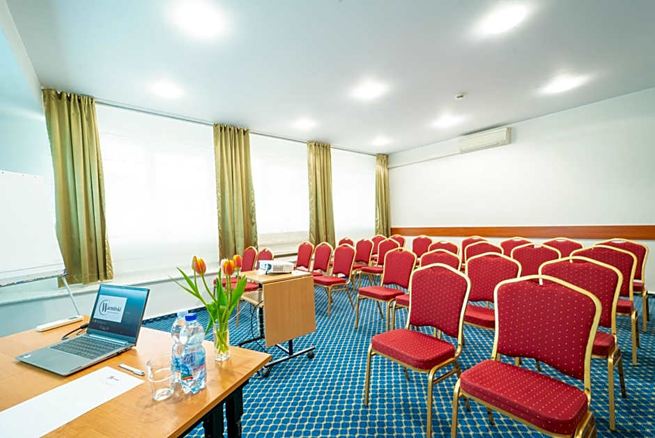 Warmiński Hotel & Conference