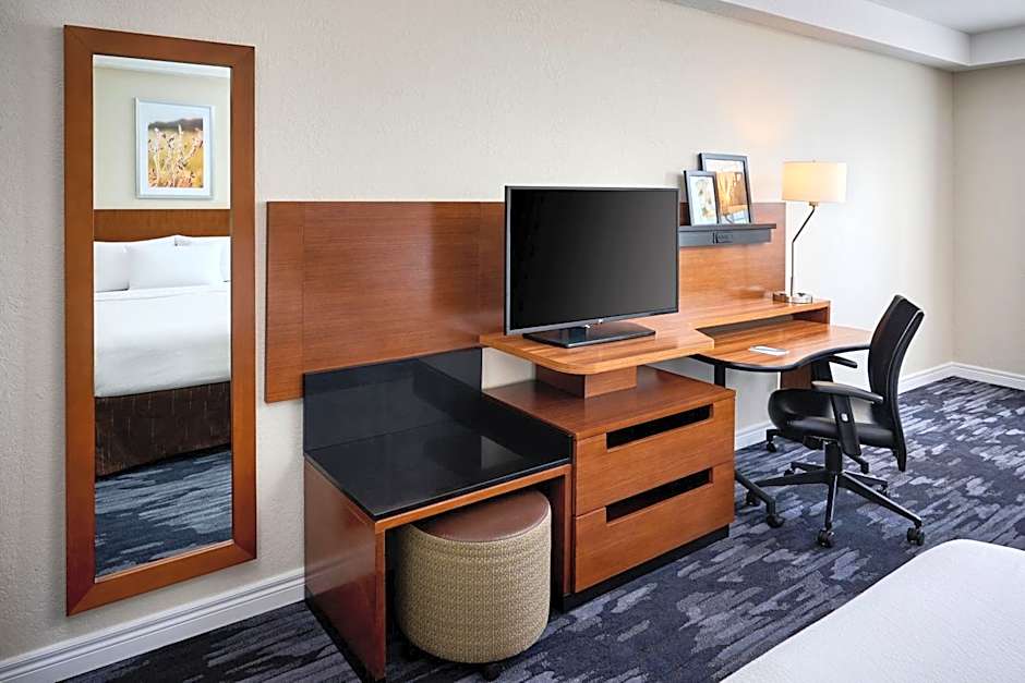 Fairfield Inn & Suites by Marriott Ottawa Kanata