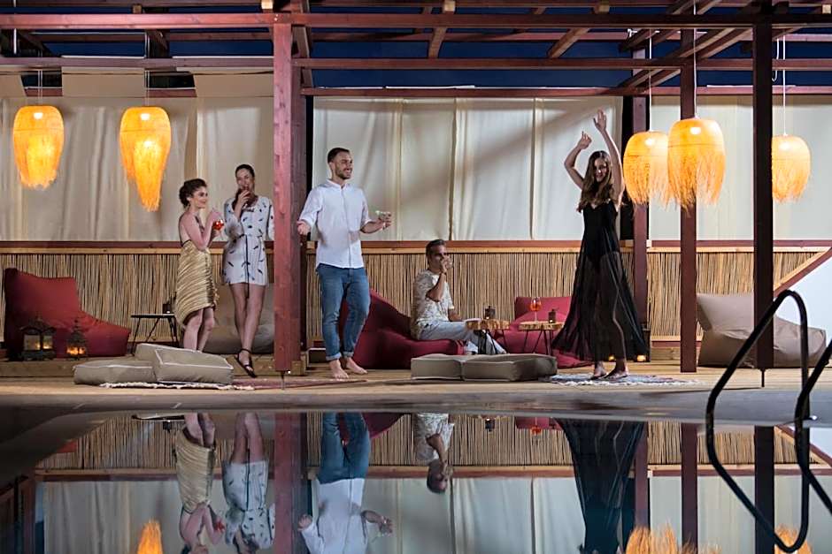 Kalypso Hotel Malaia