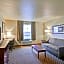 Cobblestone Hotel & Suites Pulaski/Green Bay