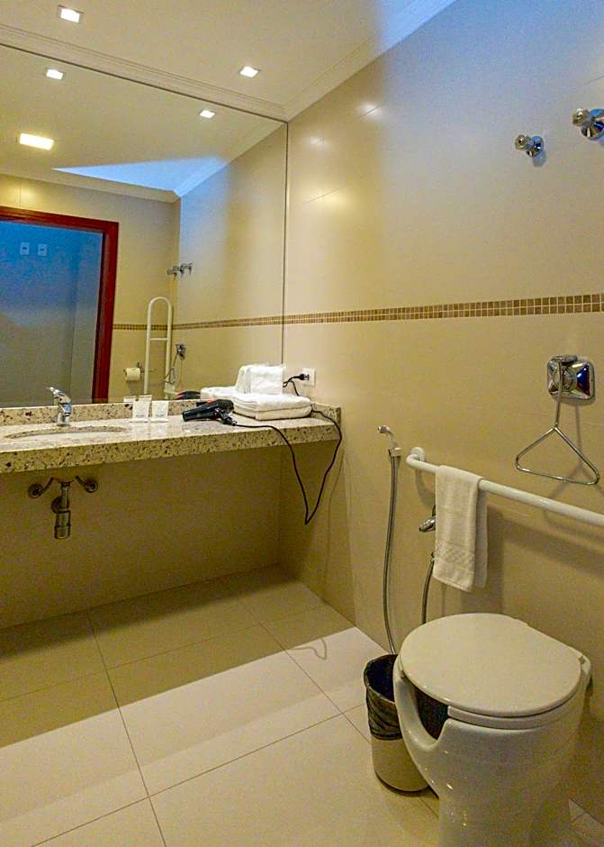 Lizon Curitiba Hotel