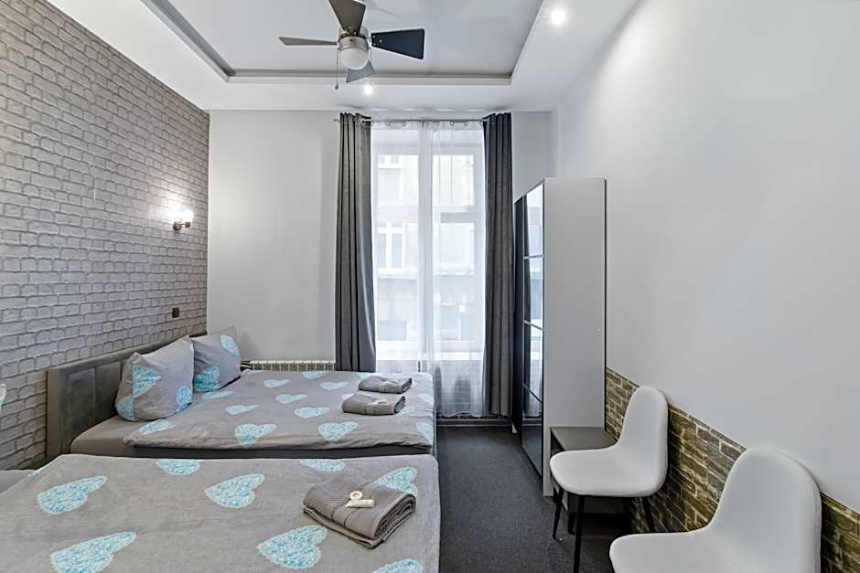 Queen Apartments