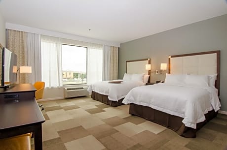 Hampton Inn & Suites Houston North IAH, TX