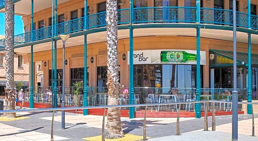 Stamford Grand Adelaide