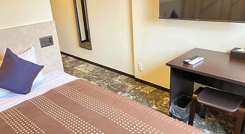 Hotel Livemax Shin Osaka