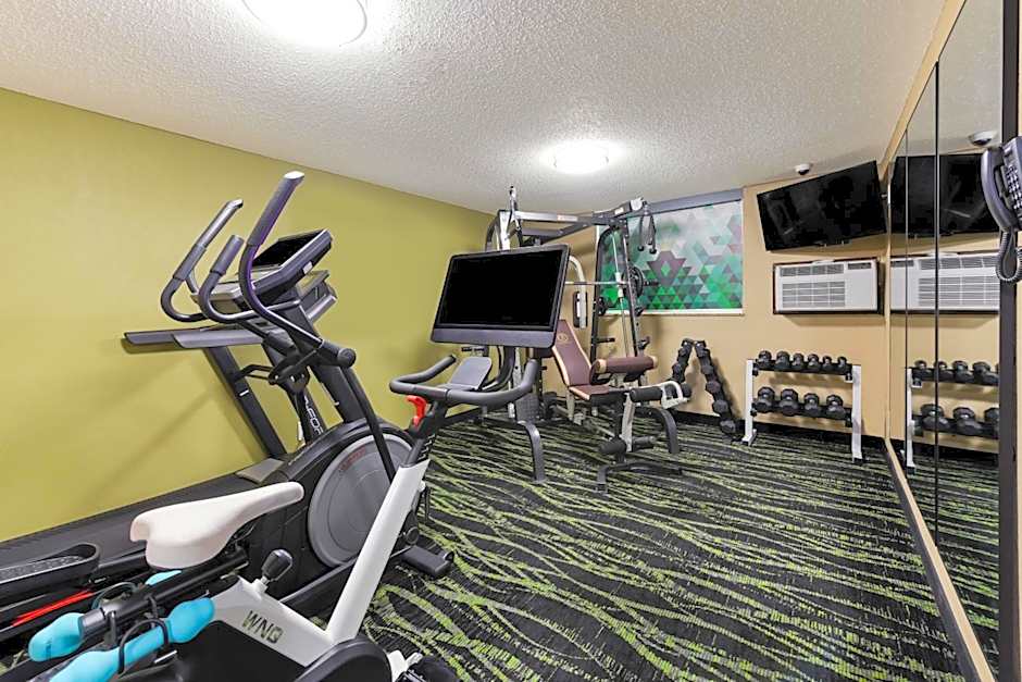 Baymont by Wyndham Liberty MO