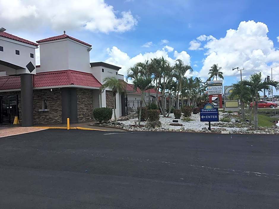 Days Inn by Wyndham Fort Myers