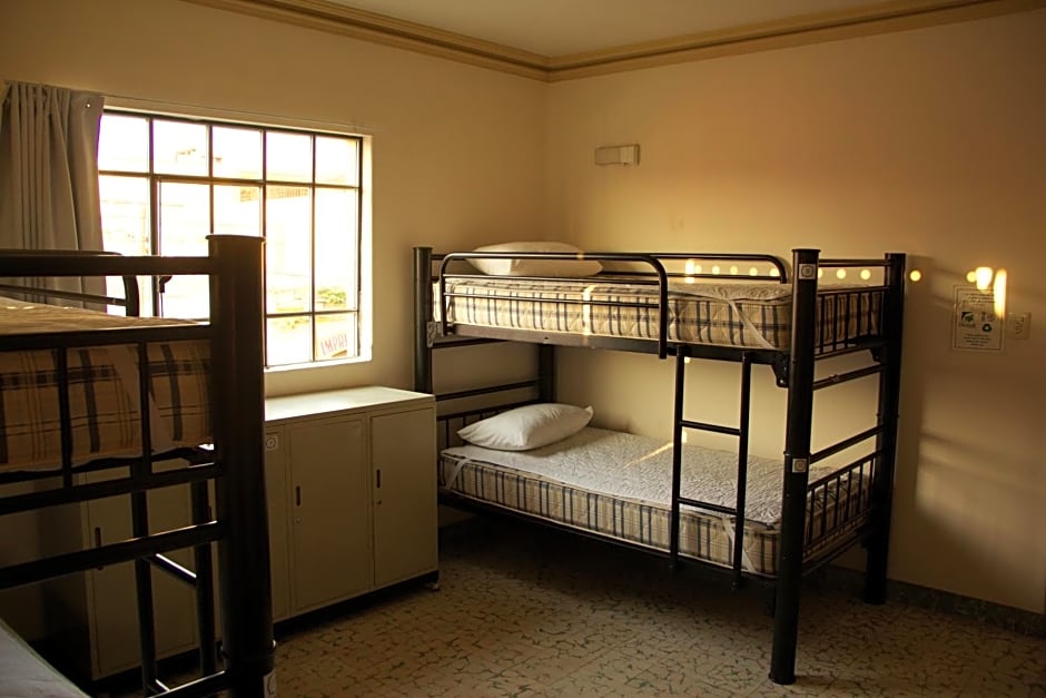 Paulina Youth Hostel