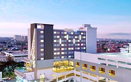 HARRIS Hotel & Conventions Bundaran Satelit Surabaya