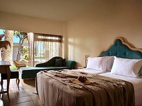 Standard Garden View Room