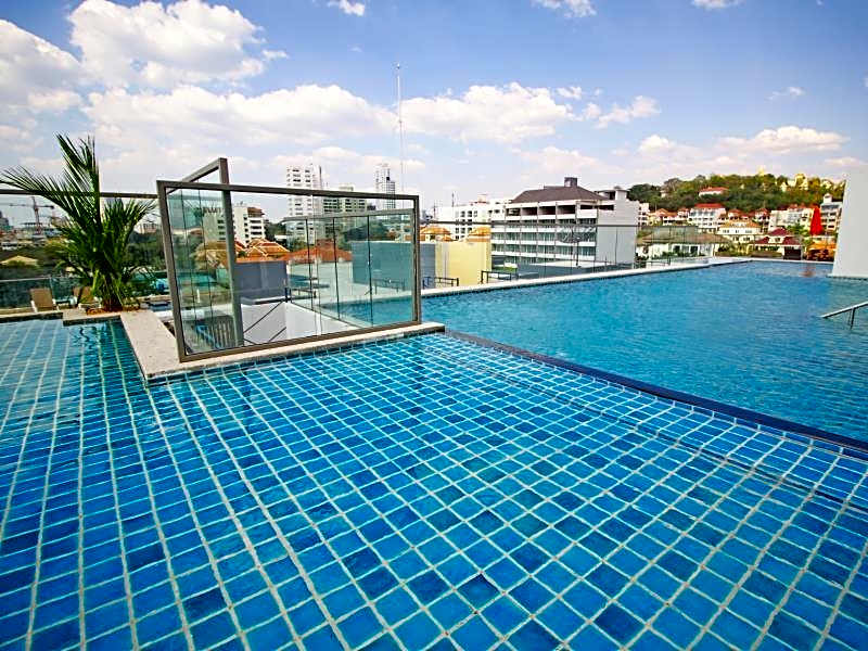 Water Park By Pattaya Sunny Rentals