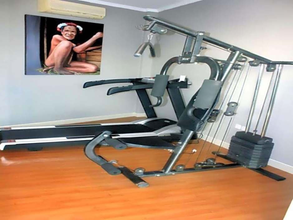 Marina Mamberamo Hotel