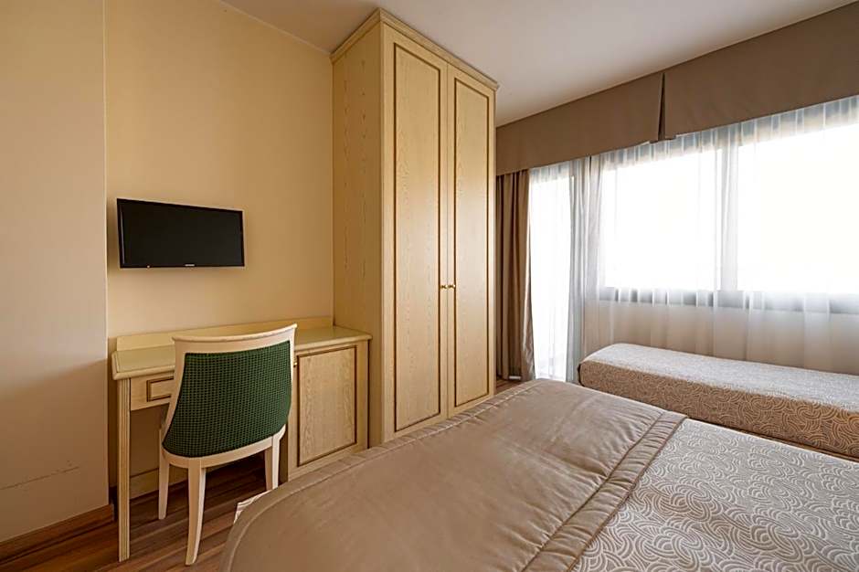 Hotel Carlton