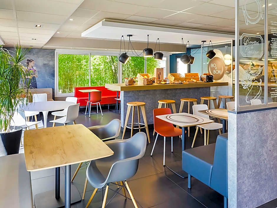 ibis Roanne