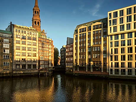 The Nikolai Hamburg - Leonardo Limited Edition