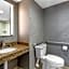 Best Western Plus Fresno Airport Hotel
