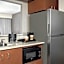 Courtyard by Marriott Tysons McLean